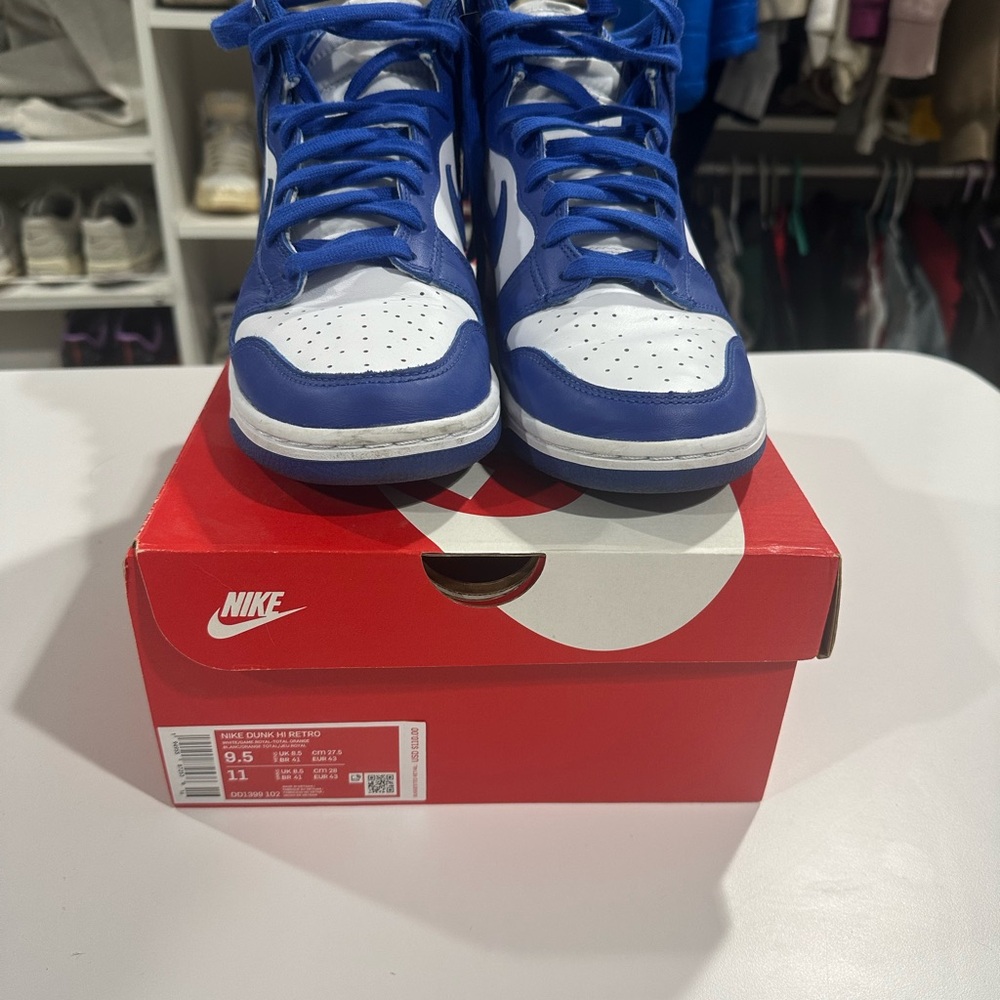 Men’s 9.5 Nike Dunk Hi Retro in White and Blue